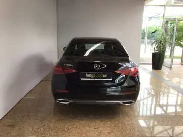 MERCEDES-BENZ C 300 e Avantgarde Advanced Plus AHK B…