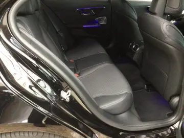 MERCEDES-BENZ C 300 e Avantgarde Advanced Plus AHK B…