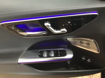 MERCEDES-BENZ C 300 e Avantgarde Advanced Plus AHK B…