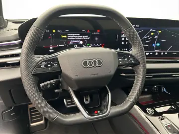 AUDI A5 Limousine 40 TFSI qu 2x S line S tro Pano Mat