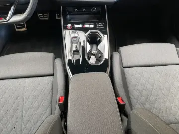 AUDI A6 Limo 55TFSI e-hybrid quatt. edition one HUD