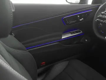 MERCEDES-BENZ CLE 200 Cabriolet AMG Advanced  LED Ka…