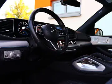 MERCEDES-BENZ GLE 350 de 4M AMG DISTRO PANO KAM360 H…