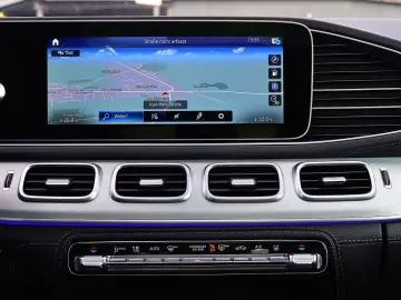 MERCEDES-BENZ GLE 350 de 4M AMG DISTRO PANO KAM360 H…