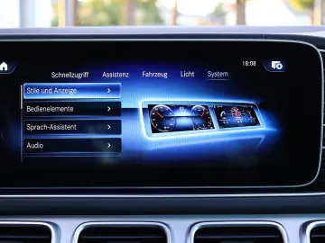 MERCEDES-BENZ GLE 350 de 4M AMG DISTRO PANO KAM360 H…