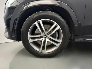 MERCEDES-BENZ GLE 300d 4M AMG Line AIRM AHK PANO ACC…