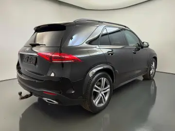 MERCEDES-BENZ GLE 300d 4M AMG Line AIRM AHK PANO ACC…