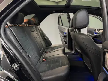 MERCEDES-BENZ GLE 300d 4M AMG Line AIRM AHK PANO ACC…
