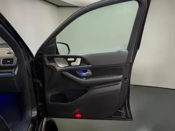 MERCEDES-BENZ GLE 300d 4M AMG Line AIRM AHK PANO ACC…