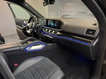 MERCEDES-BENZ GLE 300d 4M AMG Line AIRM AHK PANO ACC…