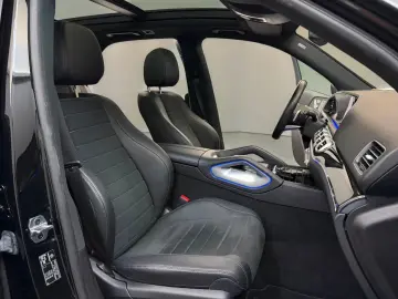 MERCEDES-BENZ GLE 300d 4M AMG Line AIRM AHK PANO ACC…
