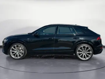 Audi Q8 55 TFSI quattro tiptronic