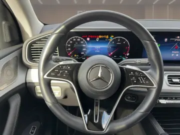 MERCEDES-BENZ GLE 300d 4MATIC PANO 360 BURM. KEYLESS CARPLAY
