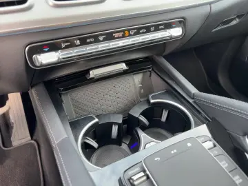 MERCEDES-BENZ GLE 300d 4MATIC PANO 360 BURM. KEYLESS CARPLAY