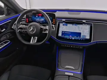 MERCEDES-BENZ E 450 4M AMG  PANO BURM4D HUD 360 STHZG