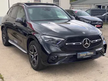 MERCEDES-BENZ GLC200 AMG 4M_Pano_HuD_Memory_Keyless_…