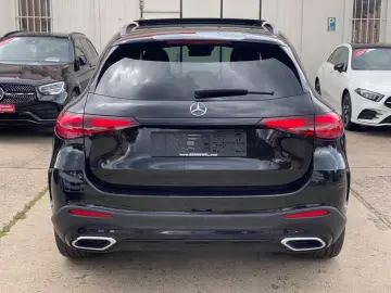 MERCEDES-BENZ GLC200 AMG 4M_Pano_HuD_Memory_Keyless_…
