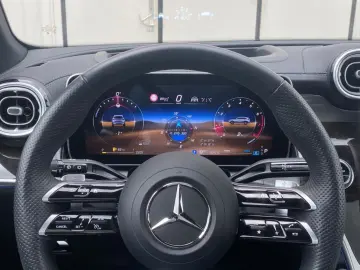 MERCEDES-BENZ GLC200 AMG 4M_Pano_HuD_Memory_Keyless_…