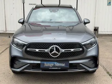 MERCEDES-BENZ GLC300e AMG 4M Hinterachslenkung Airma…