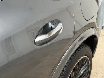 MERCEDES-BENZ GLC300e AMG 4M Hinterachslenkung Airma…