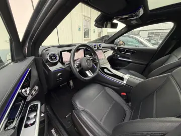 MERCEDES-BENZ GLC300e AMG 4M Hinterachslenkung Airma…