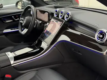 MERCEDES-BENZ GLC300e AMG 4M Hinterachslenkung Airma…