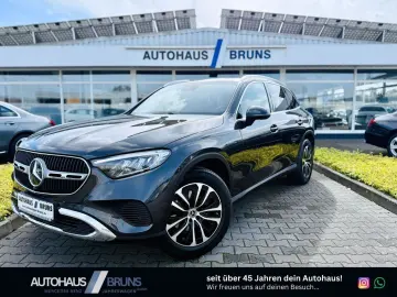 MERCEDES-BENZ GLC 220 d 4M AVANTGARDE  AHK  LED  Nav…