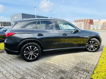 MERCEDES-BENZ GLC 220 d 4M AVANTGARDE  AHK  LED  Nav…
