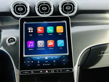 MERCEDES-BENZ GLC 220 d 4M AVANTGARDE  AHK  LED  Nav…
