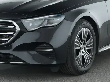 MERCEDES-BENZ E 220 d Exclusive Premium Pano Softclo…