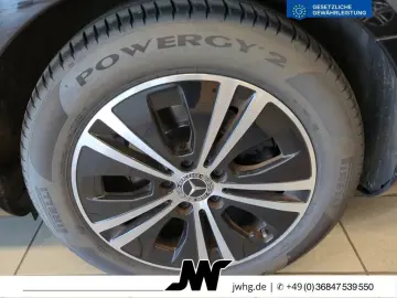 MERCEDES-BENZ E 220 d Avantgarde FahrP Kamera el. Si…