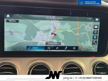 MERCEDES-BENZ E 220 d Avantgarde FahrP Kamera el. Si…