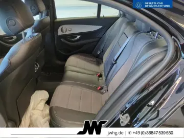 MERCEDES-BENZ E 220 d Avantgarde FahrP Kamera el. Si…