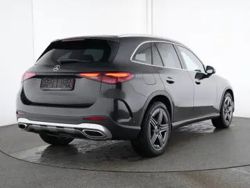 MERCEDES-BENZ GLC 300 4M AMG Pano Burm Stdhz HUD AHK