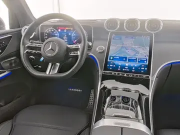 MERCEDES-BENZ GLC 300 4M AMG Pano Burm Stdhz HUD AHK