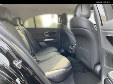 MERCEDES-BENZ E 220 d Avantgarde  AHK DISTRONIC Lenk…