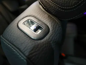 MERCEDES-BENZ GLS 450 d 4M AMG Sport Premium  NIGHT …