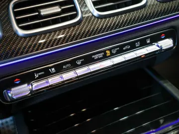 MERCEDES-BENZ GLS 450 d 4M AMG Sport Premium  NIGHT …