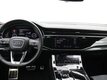 Audi Q8 S-Line 50 TDI quattro   Air  HD-Matrix  RFK