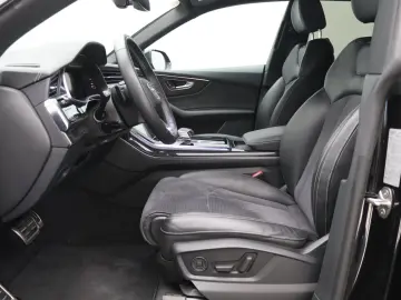 Audi Q8 S-Line 50 TDI quattro   Air  HD-Matrix  RFK