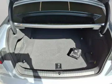 AUDI A6 35 TDI LED StandHZ HuD AHK Kamera ACC Keyless