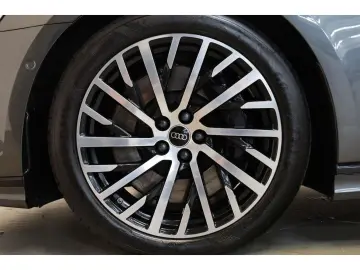 AUDI A8 L 60 TFSI e qu.S line P-Dach Massage Carbon