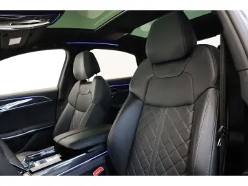 AUDI A8 L 60 TFSI e qu.S line P-Dach Massage Carbon
