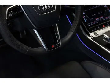 AUDI A8 L 60 TFSI e qu.S line P-Dach Massage Carbon