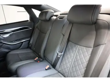 AUDI A8 60 TFSI e qu. S line P-Dach Massage B&O