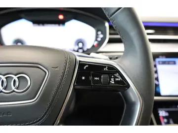 AUDI A8 60 TFSI e qu. S line P-Dach Massage B&O
