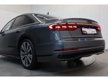 AUDI A8 60 TFSI e qu. S line P-Dach Massage B&O