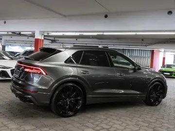 Audi Q8 50 TDI quattro S line Head Up Matrix AHK 23''