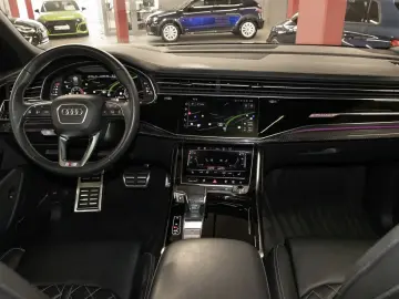 Audi Q8 50 TDI quattro S line Head Up Matrix AHK 23''
