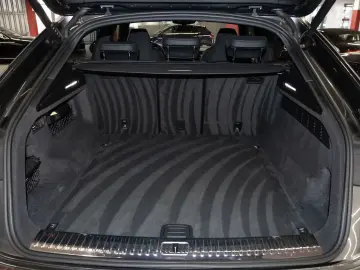 Audi Q8 50 TDI quattro S line Head Up Matrix AHK 23''